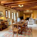 Charming 19th Century With Pool Hébergement de vacances *