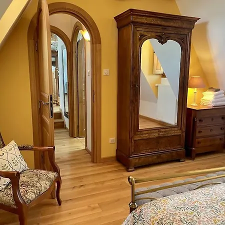 Charming 19th Century With Pool Holiday home *