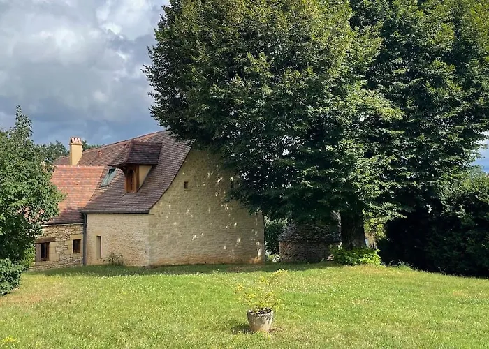 Дом отдыха Charming 19th Century With Pool Витрак